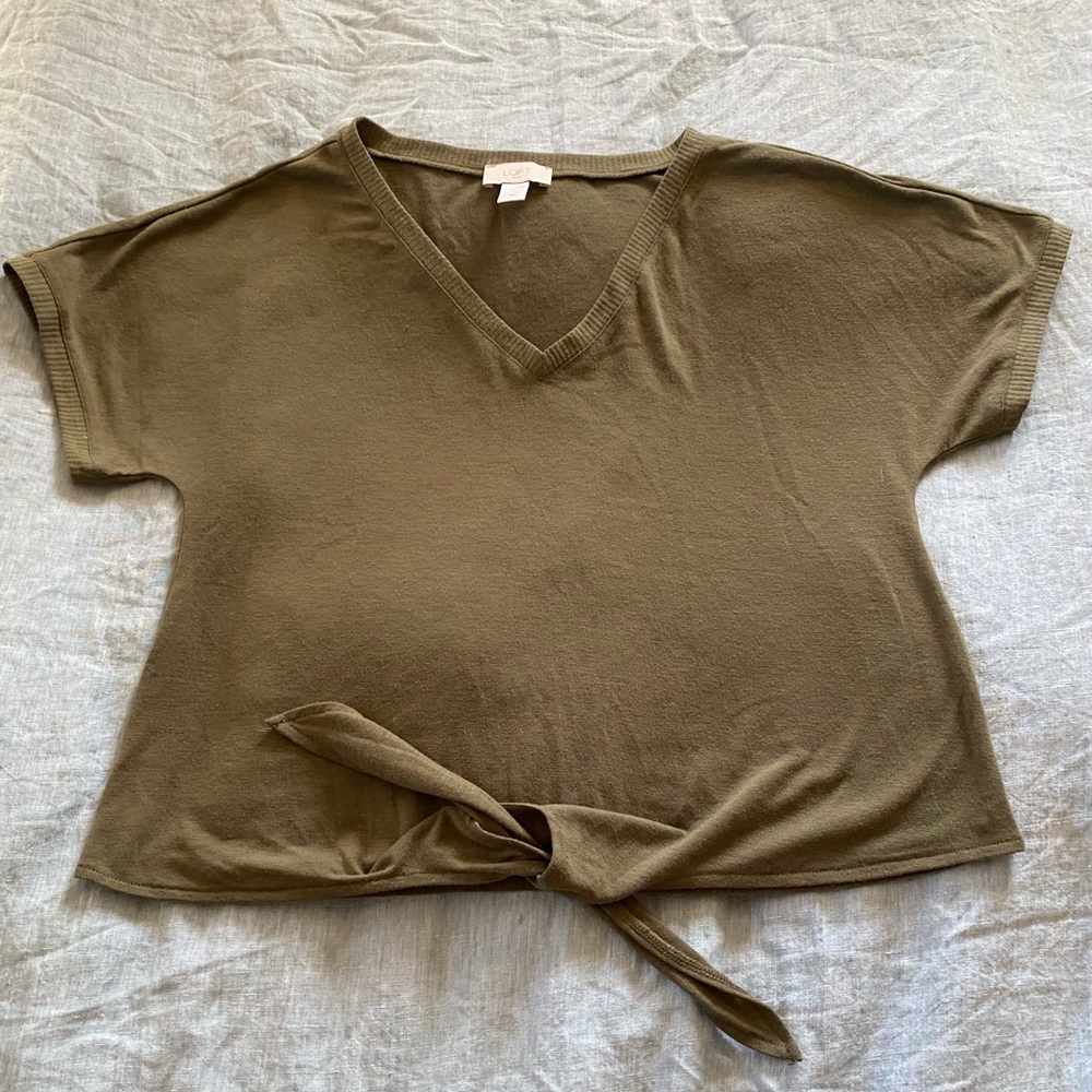 NWOT Loft Olive Green Short Sleeve top with tie